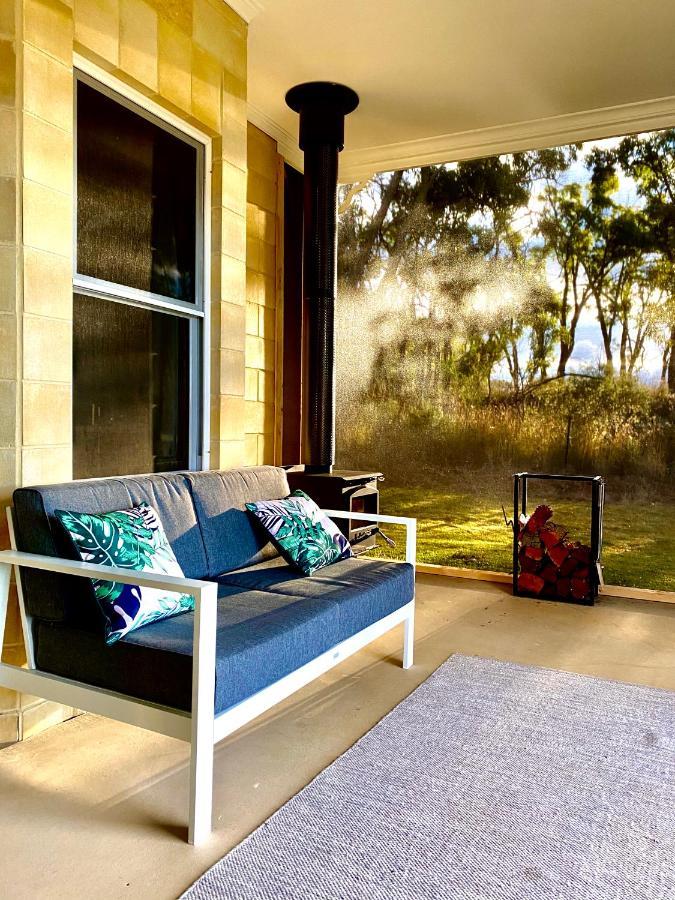 Accommodation Creek Cottages & Sundown View Suites Ballandean 外观 照片