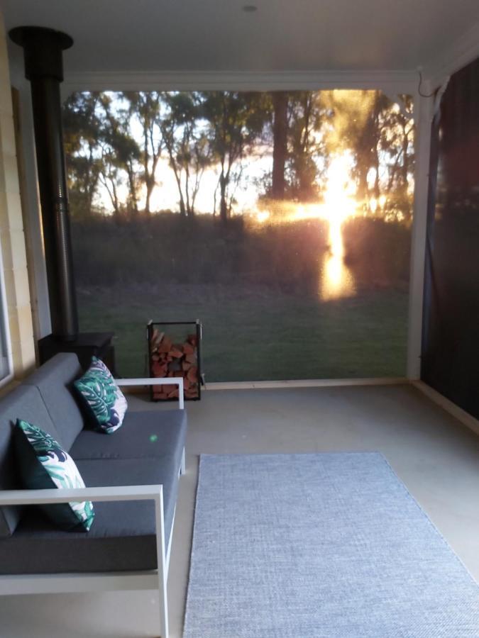 Accommodation Creek Cottages & Sundown View Suites Ballandean 外观 照片